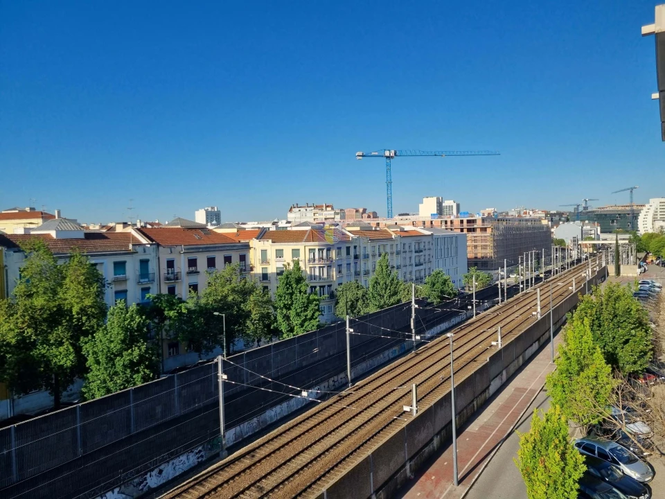 Apartamento T3 para Venda em Alvalade Foto 26