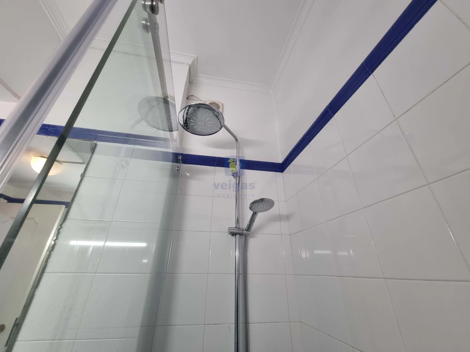 Apartamento T3 para Venda em Alvalade Foto 48