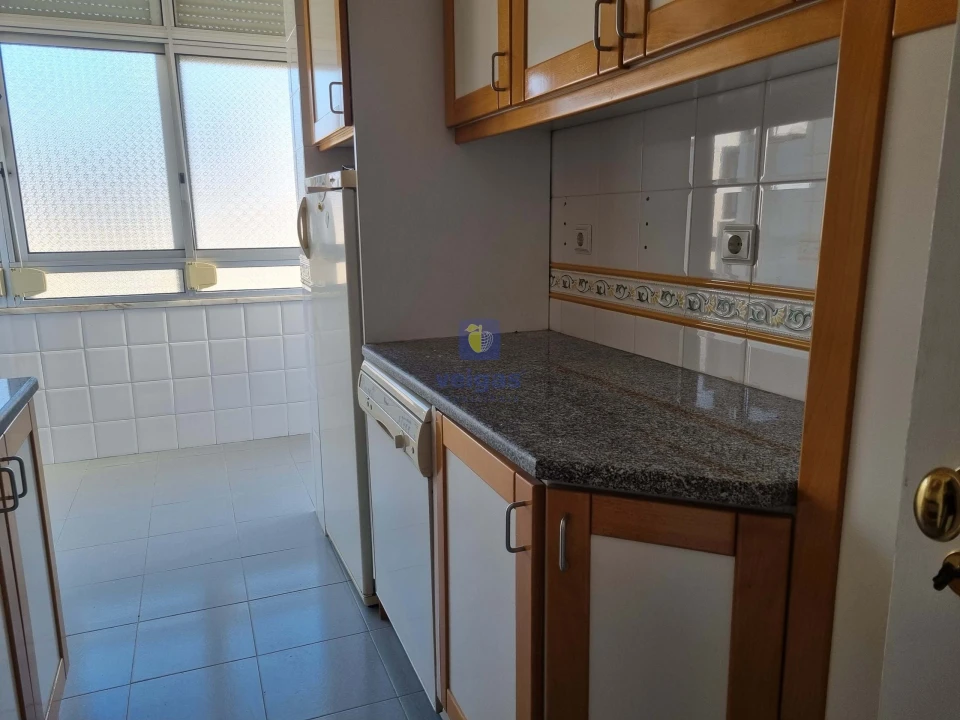 Apartamento T3 para Venda em Alvalade Foto 9