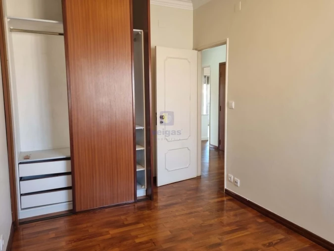 Apartamento T3 para Venda em Alvalade Foto 35