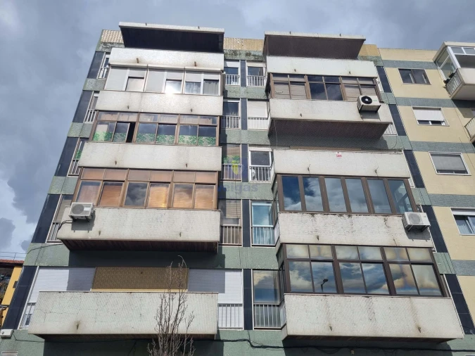 Apartamento T3 para Venda em Alvalade Foto 61