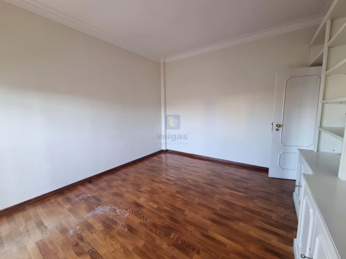 Apartamento T3 para Venda em Alvalade Foto 18