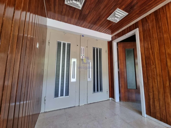 Apartamento T3 para Venda em Alvalade Foto 52