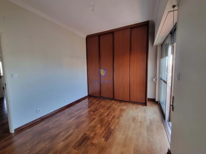 Apartamento T3 para Venda em Alvalade Foto 43