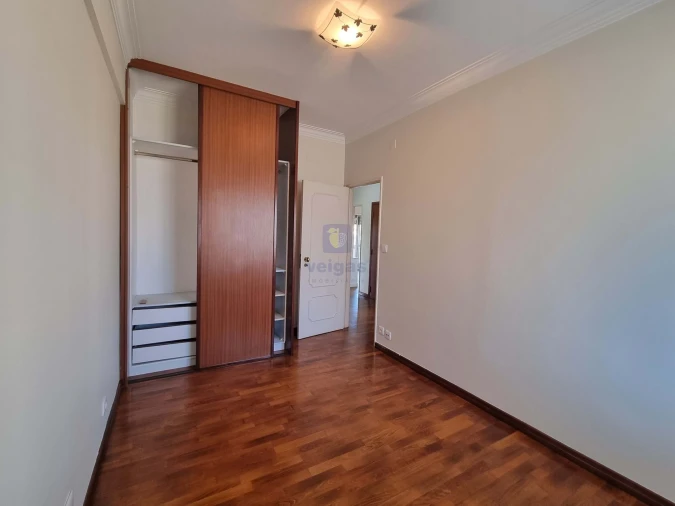 Apartamento T3 para Venda em Alvalade Foto 34