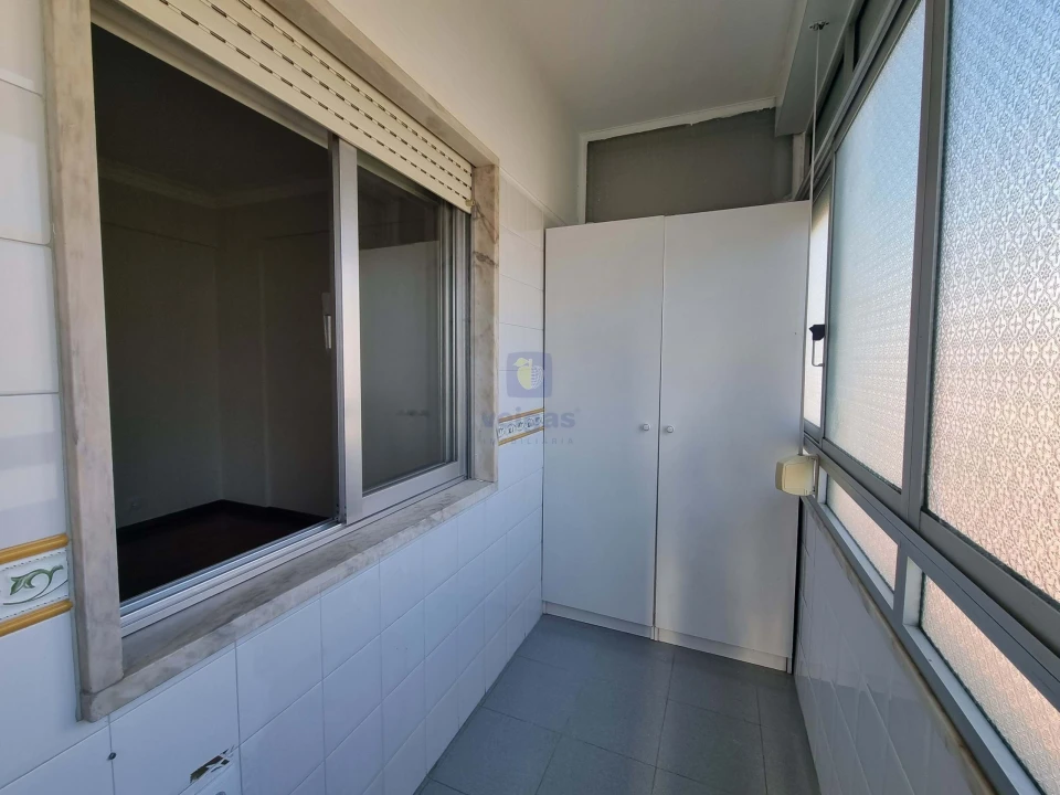 Apartamento T3 para Venda em Alvalade Foto 12
