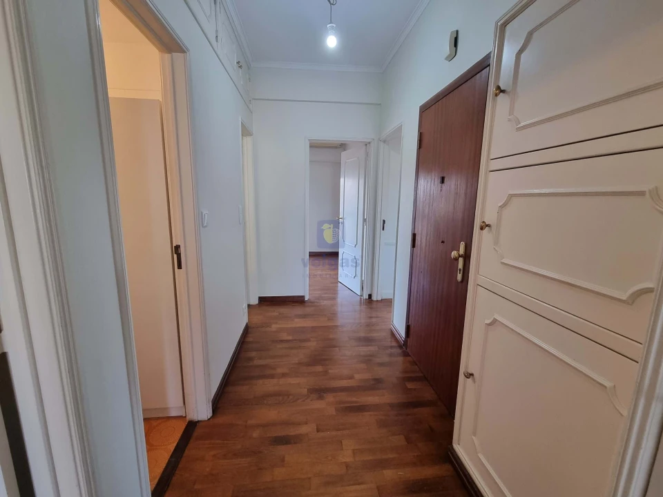 Apartamento T3 para Venda em Alvalade Foto 28