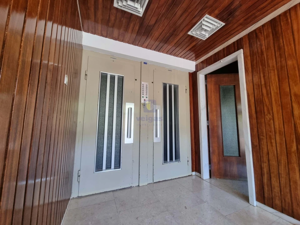 Apartamento T3 para Venda em Alvalade Foto 52