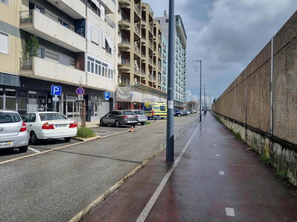 Apartamento T3 para Venda em Alvalade Foto 63