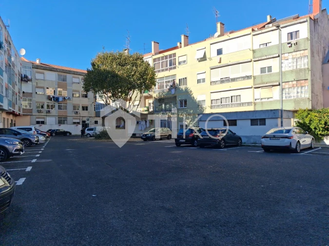 Apartamento T3 para Venda em Venteira Foto 39