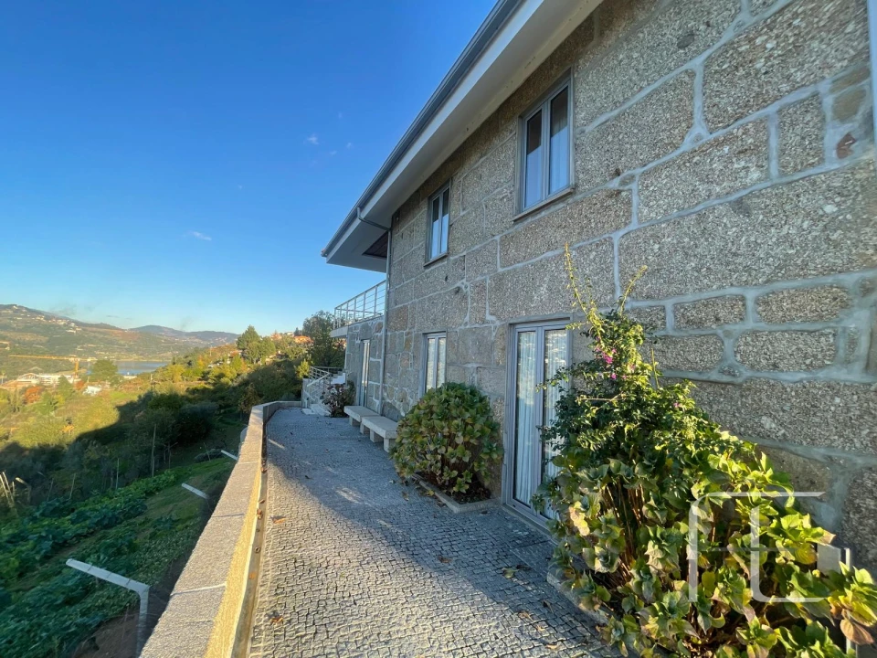 Moradia T3 para Venda em Anreade e São Romão de Aregos Foto 2