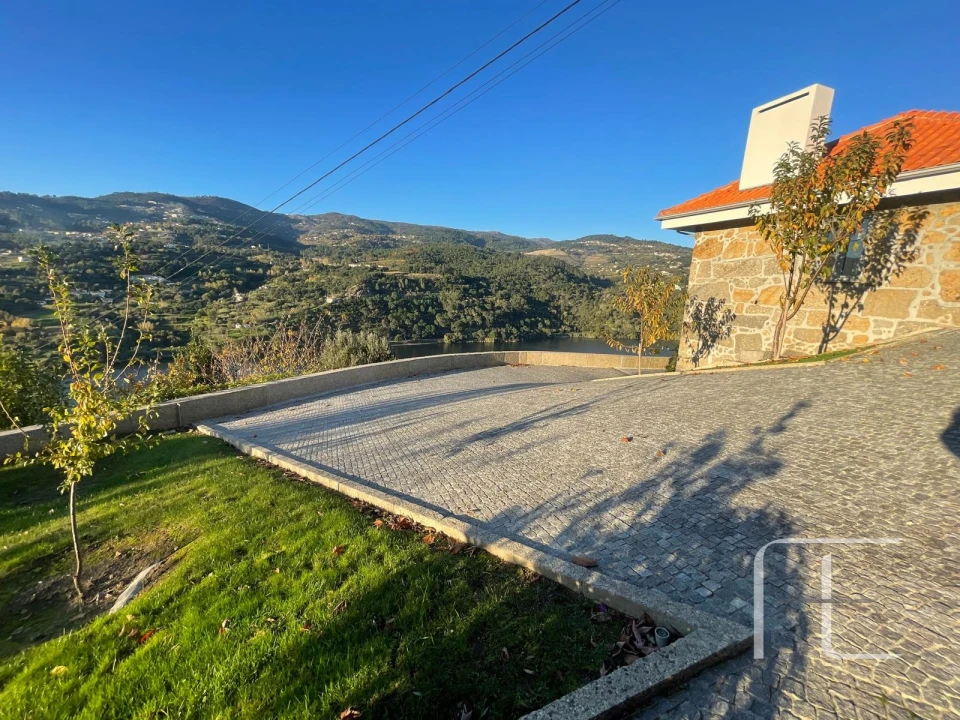 Moradia T3 para Venda em Anreade e São Romão de Aregos Foto 8