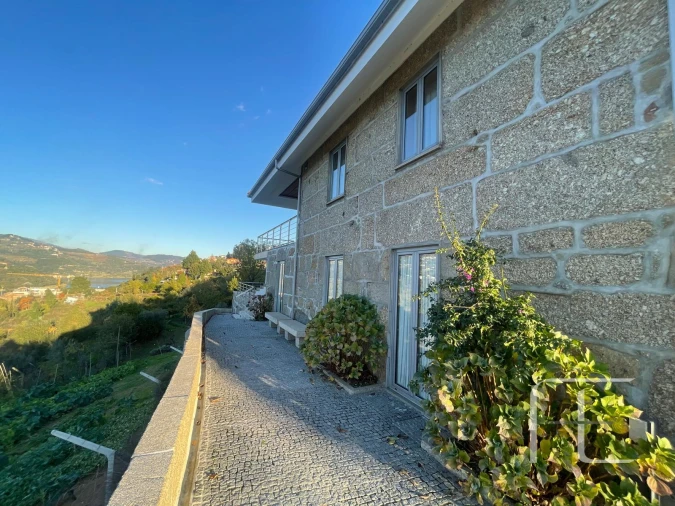 Moradia T3 para Venda em Anreade e São Romão de Aregos Foto 2