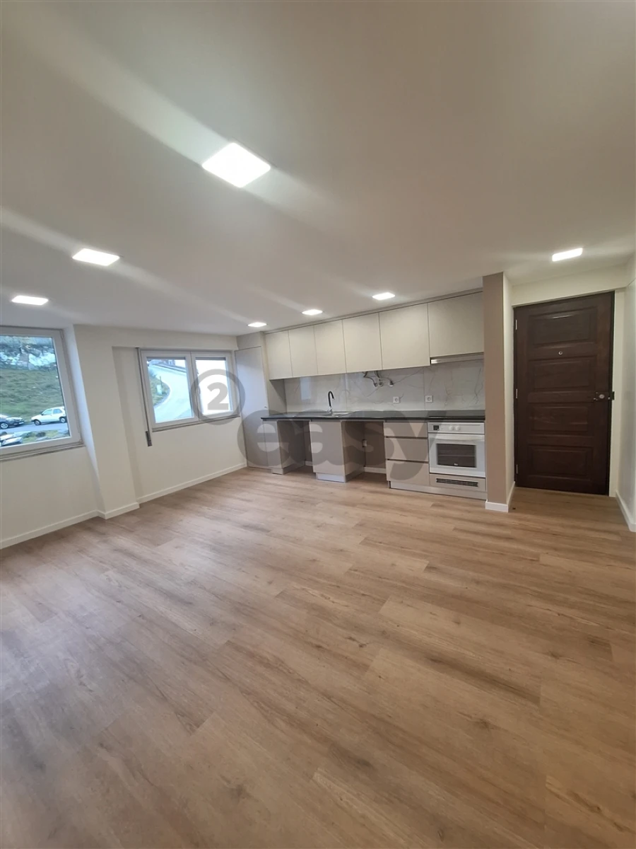 Apartamento T4 para Venda em Covilhã e Canhoso Foto 1