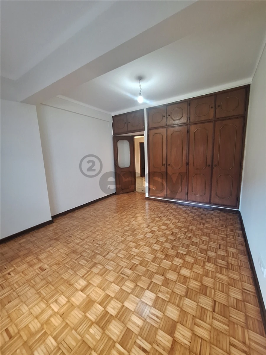 Apartamento T4 para Venda em Covilhã e Canhoso Foto 5