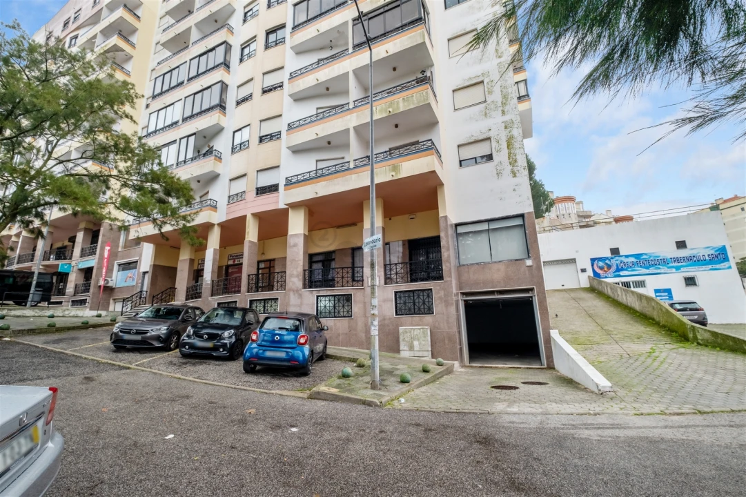 Armazém para Venda em Algueirão-Mem Martins Foto 25