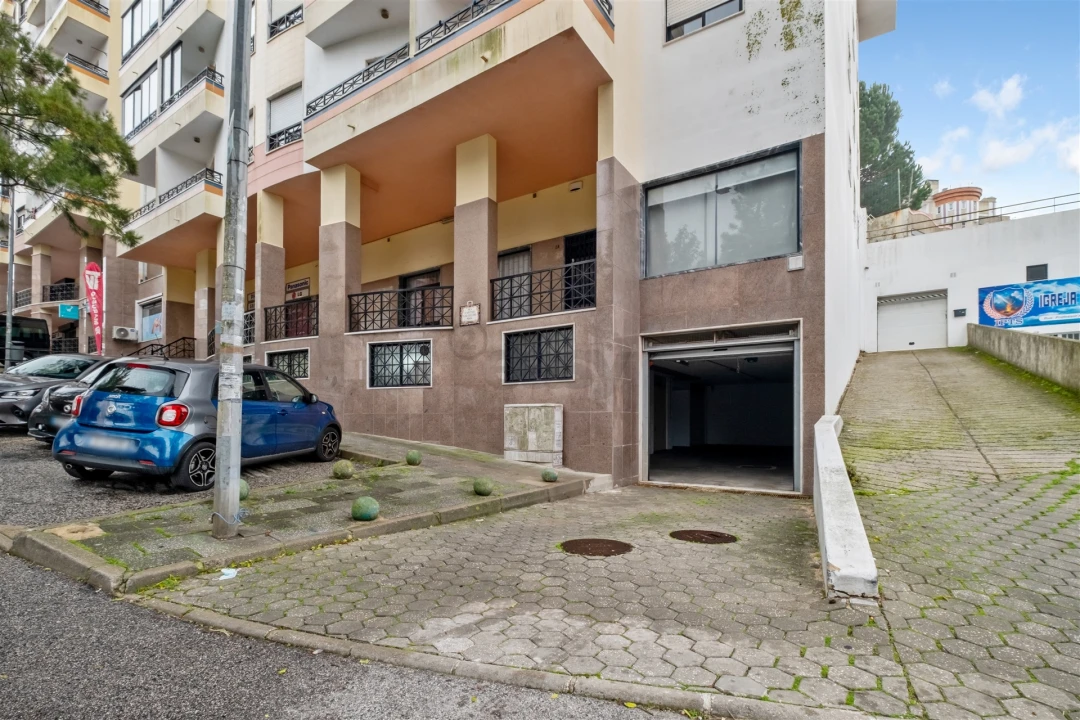 Armazém para Venda em Algueirão-Mem Martins Foto 24