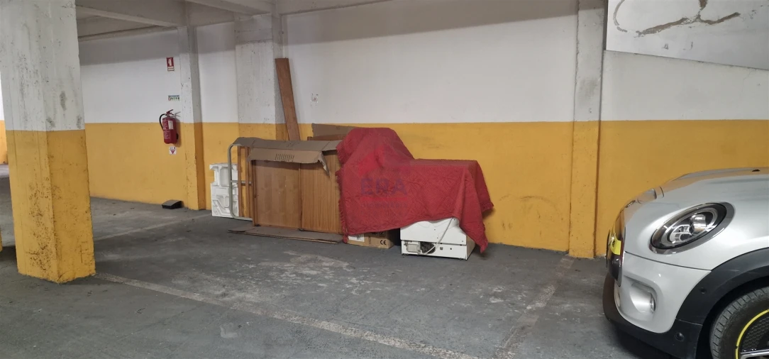 Loja para Venda em Faro (Sé e São Pedro) Foto 23