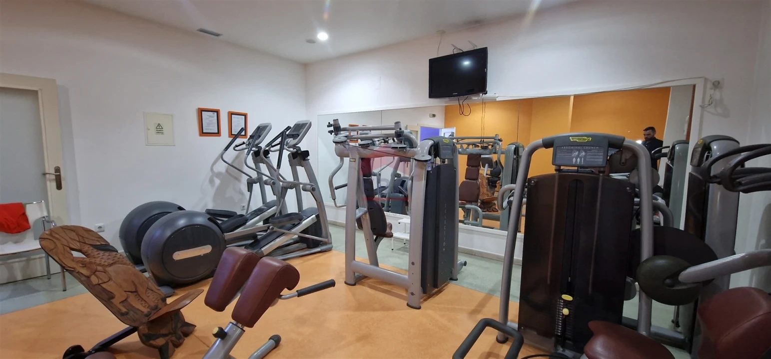 Loja para Venda em Faro (Sé e São Pedro) Foto 9