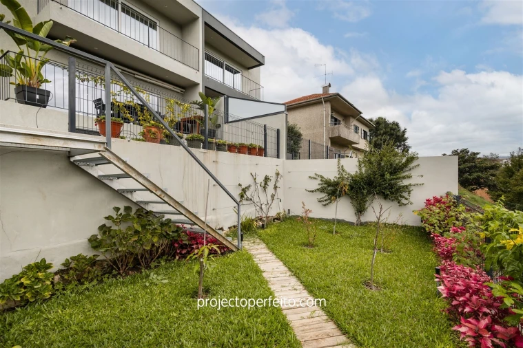 Moradia T3 para Venda em Sandim, Olival, Lever e Crestuma Foto 3