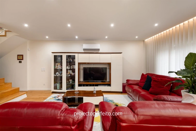 Moradia T3 para Venda em Sandim, Olival, Lever e Crestuma Foto 11