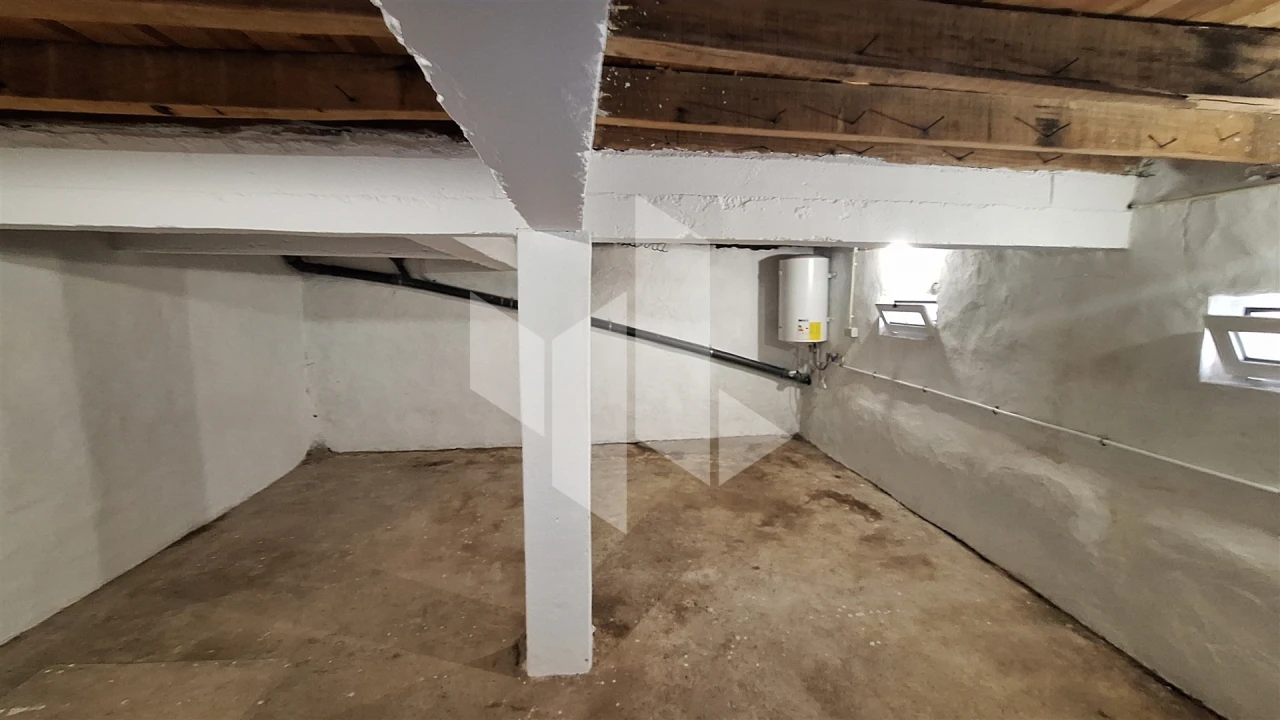 Moradia T2 para Venda em Tonda Foto 13