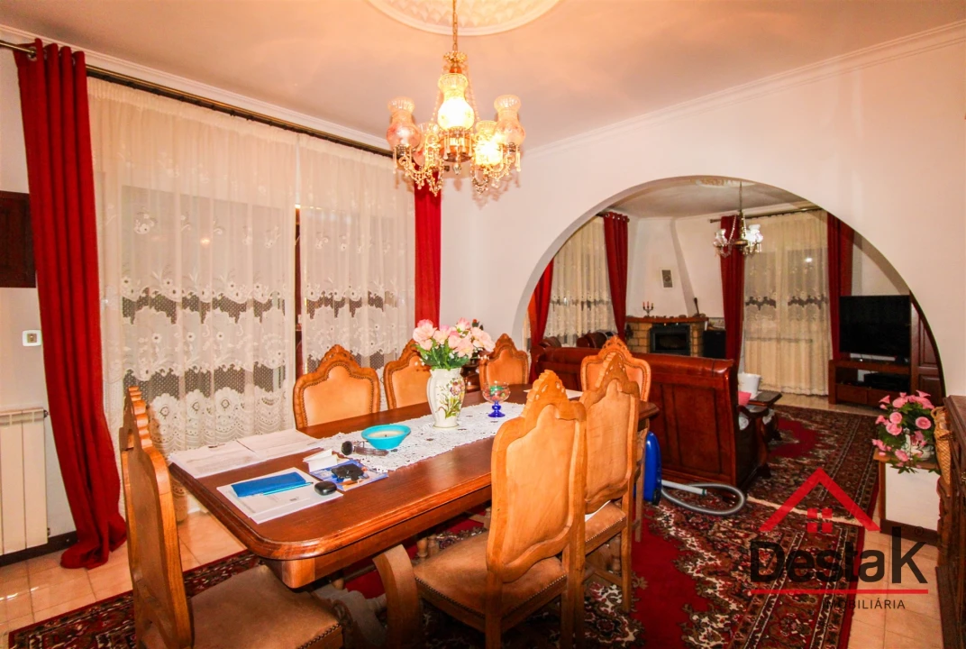 Moradia T4 para Venda em Santa Cruz da Trapa e São Cristóvão de Lafões Foto 21