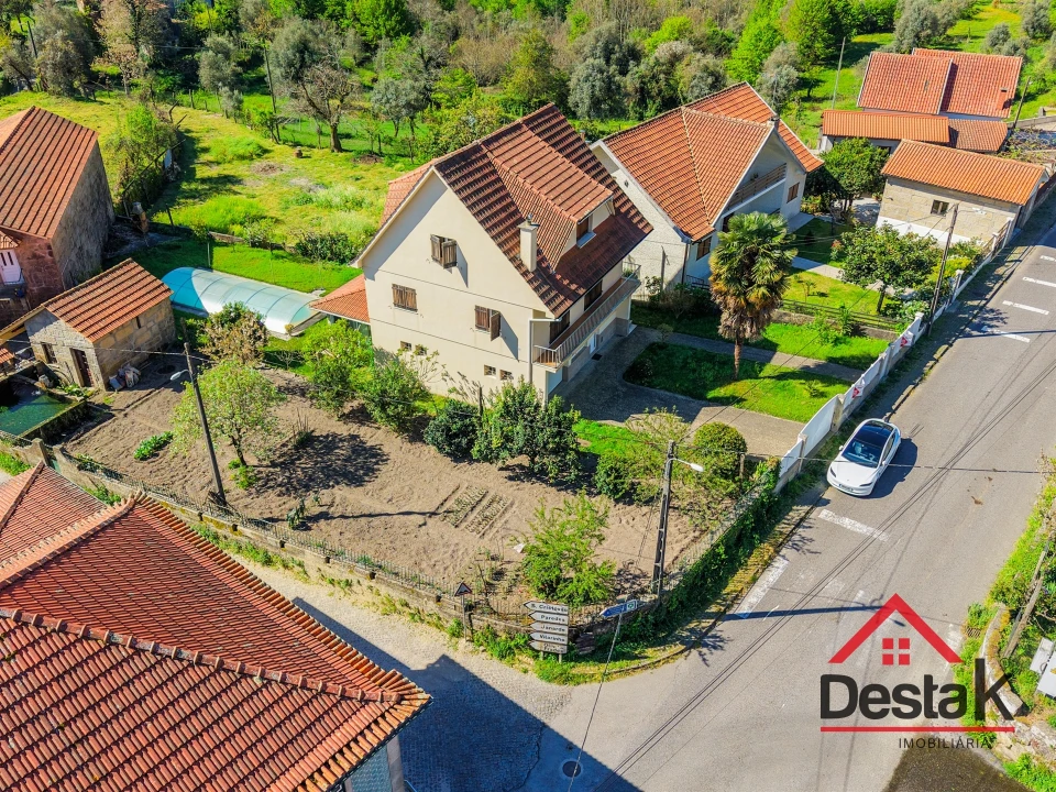 Moradia T4 para Venda em Santa Cruz da Trapa e São Cristóvão de Lafões Foto 15