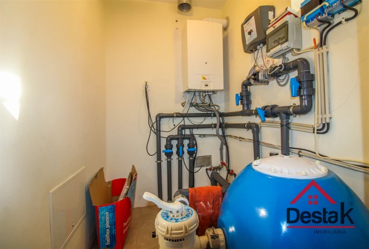 Moradia T4 para Venda em Santa Cruz da Trapa e São Cristóvão de Lafões Foto 40