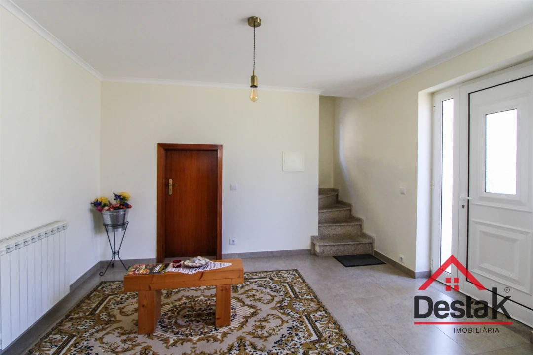 Moradia T4 para Venda em Santa Cruz da Trapa e São Cristóvão de Lafões Foto 19