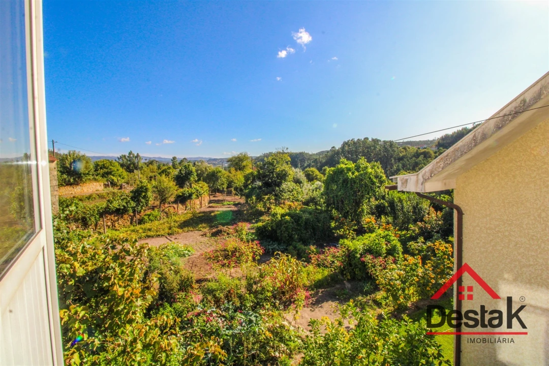 Moradia T4 para Venda em Santa Cruz da Trapa e São Cristóvão de Lafões Foto 33