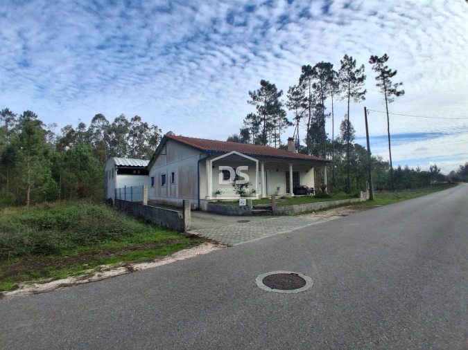 Moradia T3 para Venda em Bajouca Foto 10