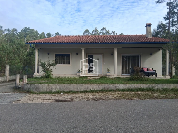 Moradia T3 para Venda em Bajouca Foto 12