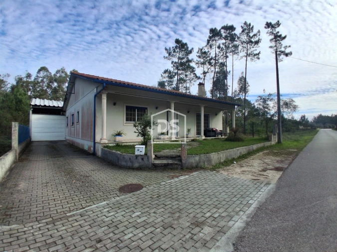 Moradia T3 para Venda em Bajouca Foto 11