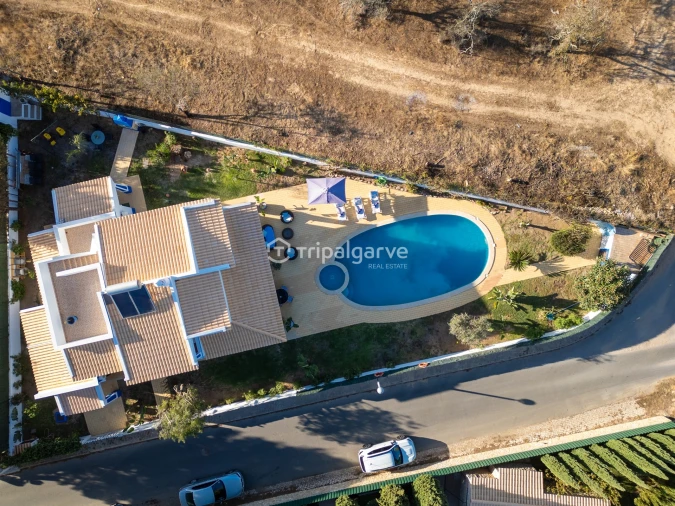 Moradia T4 para Arrendamento em Guia Foto 63