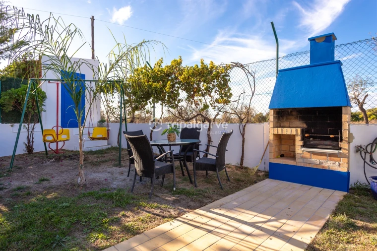 Moradia T4 para Arrendamento em Guia Foto 57