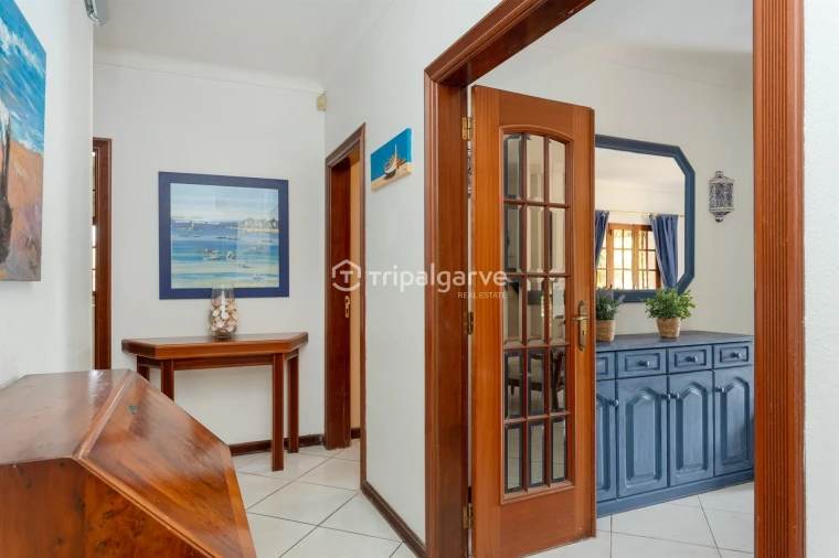 Moradia T4 para Arrendamento em Guia Foto 20