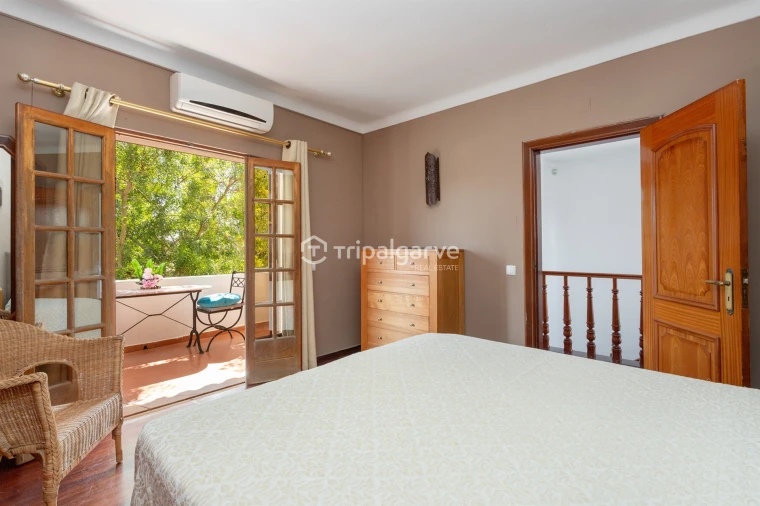 Moradia T4 para Arrendamento em Guia Foto 51