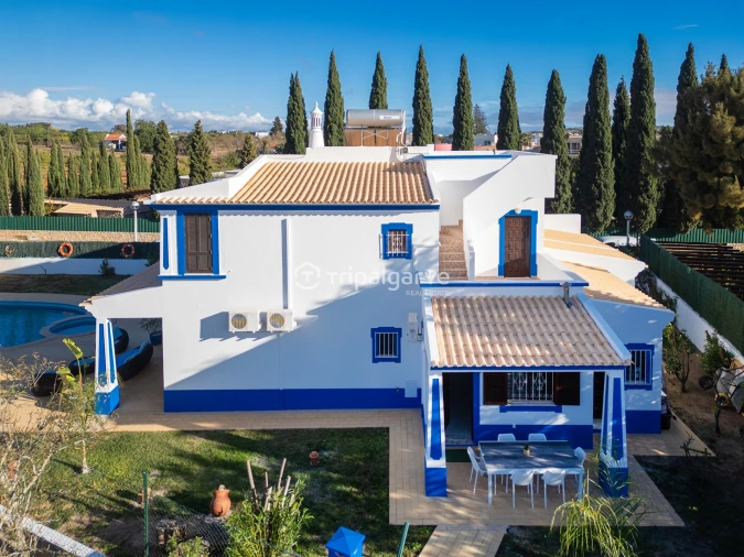 Moradia T4 para Arrendamento em Guia Foto 56