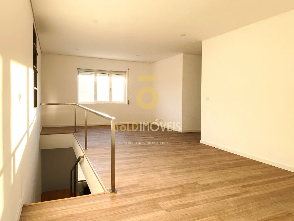 Moradia T3 para Venda em Vila das Aves Foto 25