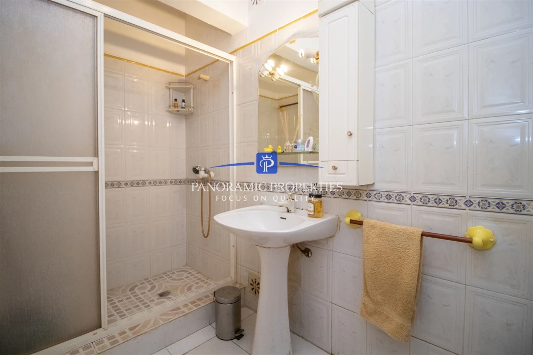 Moradia T4 para Venda em Lagoa e Carvoeiro Foto 11