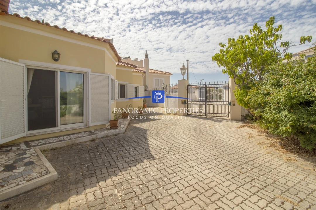 Moradia T4 para Venda em Lagoa e Carvoeiro Foto 35