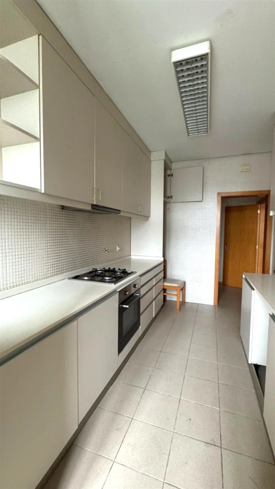 Apartamento T2 para Arrendamento em Arcozelo Foto 8