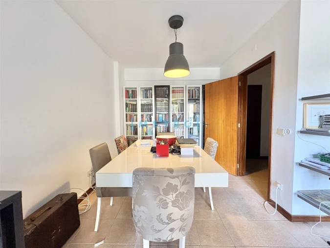 Apartamento T3 para Venda em Lordelo do Ouro e Massarelos Foto 2