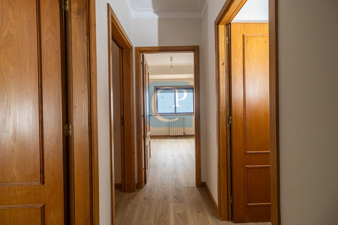 Apartamento T3 para Arrendamento em Mafamude e Vilar do Paraíso Foto 11