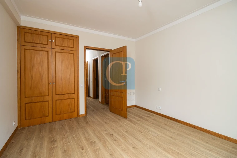 Apartamento T3 para Arrendamento em Mafamude e Vilar do Paraíso Foto 19