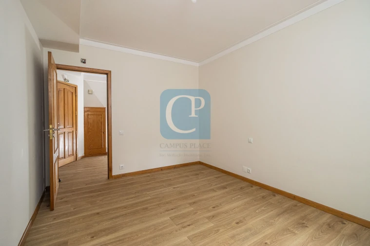 Apartamento T3 para Arrendamento em Mafamude e Vilar do Paraíso Foto 24