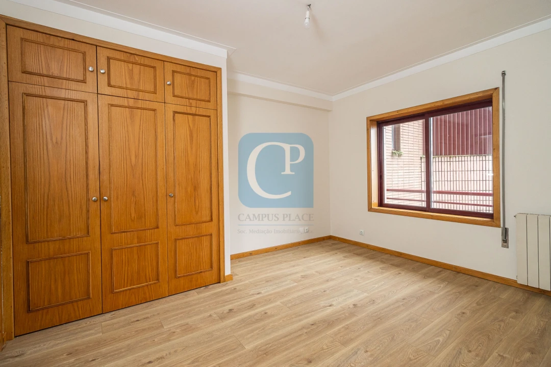 Apartamento T3 para Arrendamento em Mafamude e Vilar do Paraíso Foto 16