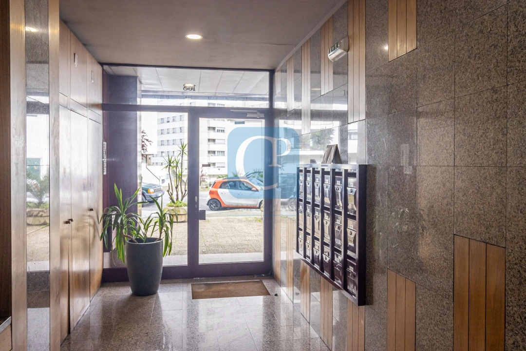 Apartamento T3 para Arrendamento em Mafamude e Vilar do Paraíso Foto 26