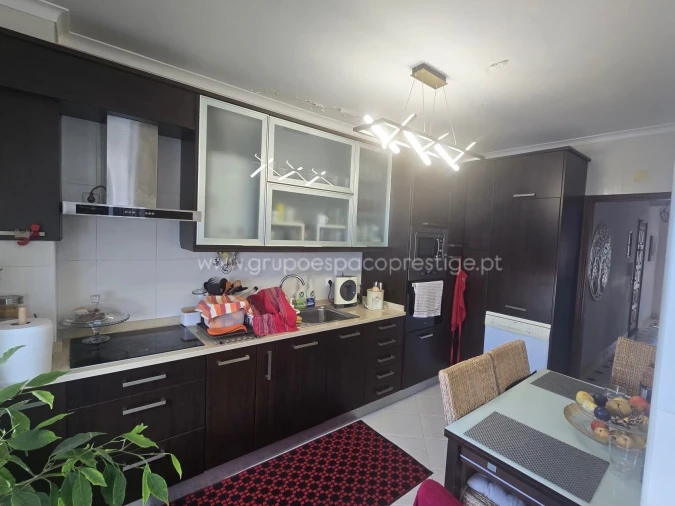 Apartamento T2 para Venda em Olhão Foto 4